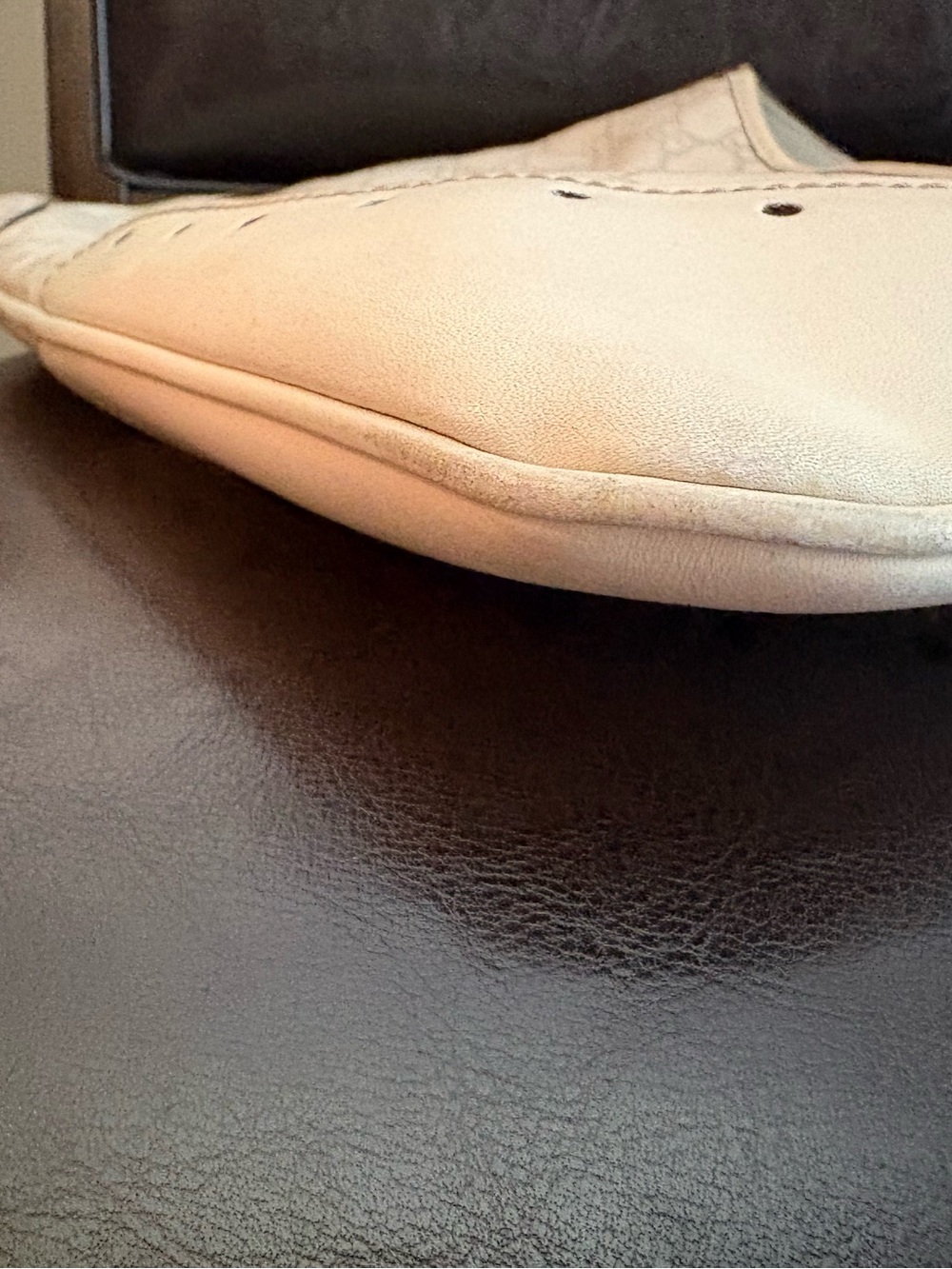 Beautiful Vintage Gucci Ivory GG Monogram Punch Hobo Bag with Gold Hardware - Picture 12 of 15